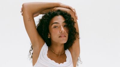 Is Olivia Dean’s Hair Real?