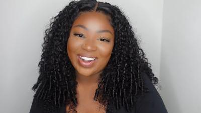 Ashley Bedeck Honest Thoughts on SunberHair’s Finger Coil Curly Wig